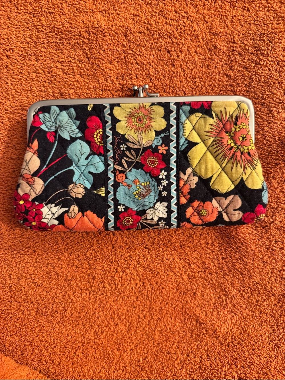 Vera Bradley Happy Snails kiss lock wallet retired pattern
